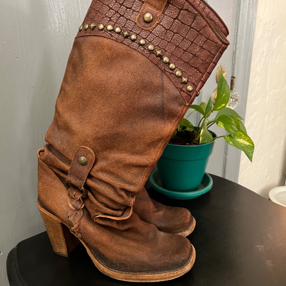 Boots Made In Spain - Picture 2 of 4